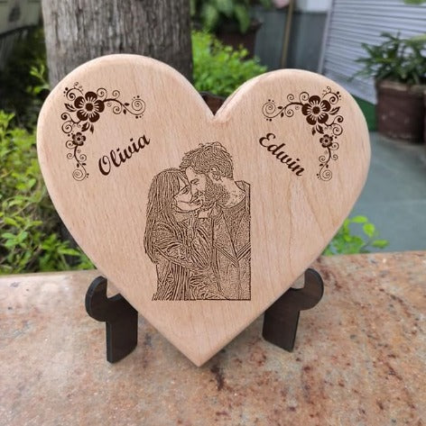 Giftiliya Couple Heart Wooden Portrait