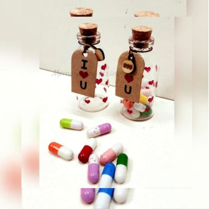 Capsule bottles set of 2